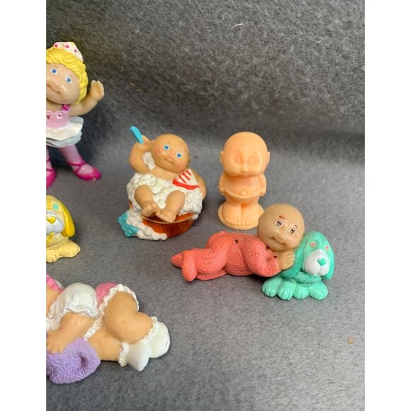 Cabbage Patch Kids 1984 Miniature Figurines Set of 6 Collectible Vintage - Picture 3 of 9
